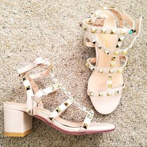 Comfity Gold-Studded Beige Heeled Sandals
